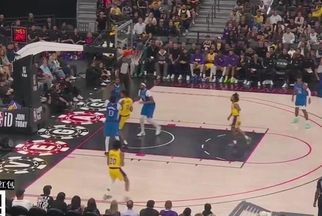 湖人激战独行侠!文森特打疯了 克内克特打铁 八村塁稳健输出