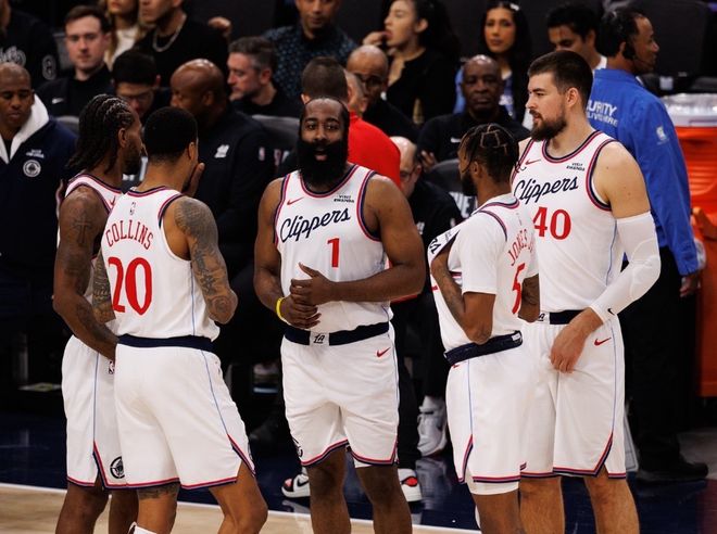 场均6分8助,年薪3920万,提前进季后赛模式!这次你自己也迷茫了