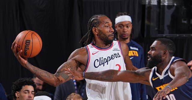 伦纳德：管理层的补强很有针对性 如今球队阵容更加均衡