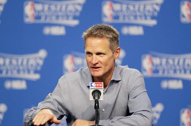 科尔：终结段“巨型阵容”从未合练过，两位助教建议后启用