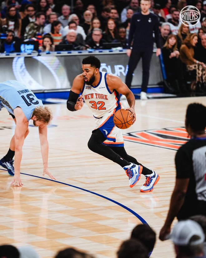 布伦森32+5+10尼克斯擒灰熊5连胜，唐斯21+13莫兰特16+10