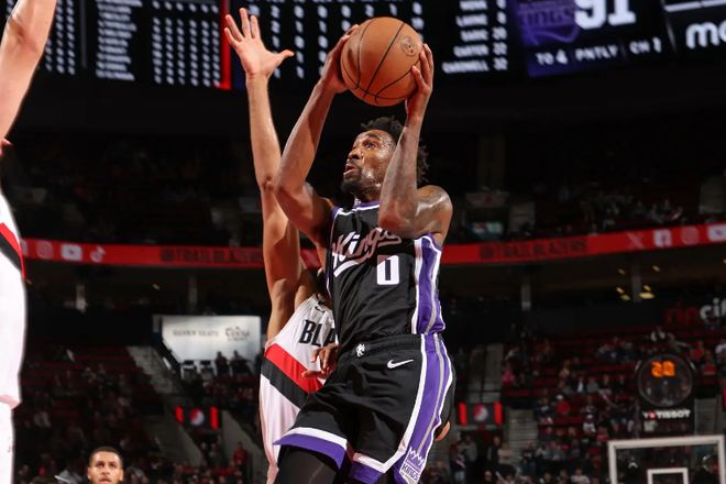 状态下滑太厉害了吧！怪不得勇士拒绝接受国王的超级第六人？