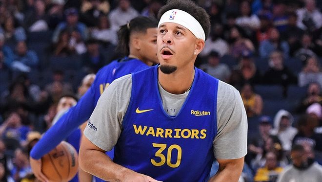 勇士两笔裁员全然不同，邓利维用足薪资空间，关键还看一人