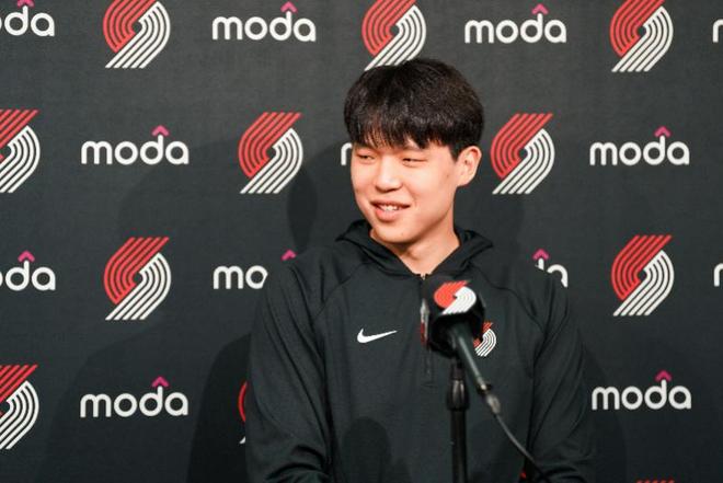 单节5中5！杨瀚森第二次出战季前赛，打出完美一节