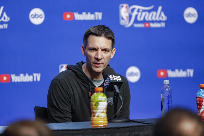 雷霆主帅：非常尊重火箭和杜兰特，揭幕战的难度非常大