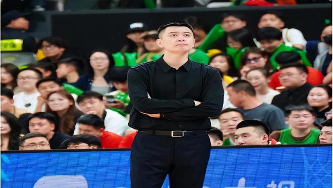 被广厦淘汰!辽篮深夜正式官宣,表达3层意思,杨鸣一席话有深意