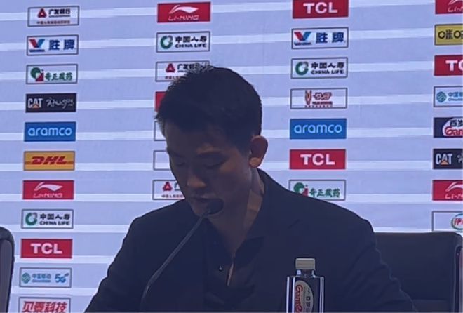 广厦横扫晋级发布会!王博肯定辽宁发挥,胡金秋谈搭档孙铭徽!