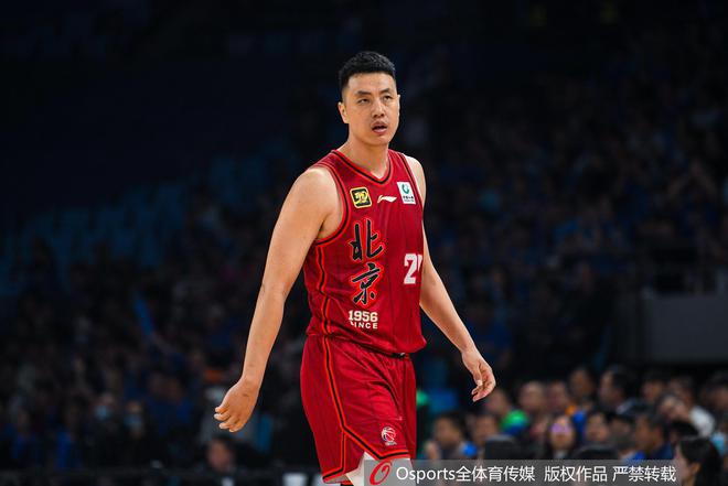 媒体人:北京G3全队搏命体现底蕴 广厦&北京两队特色鲜明会师决赛