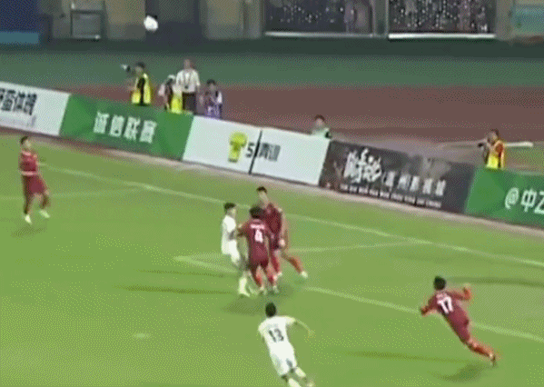 电子厂见!中乙赣州瑞狮门将连续手滑将球漏入自家球门