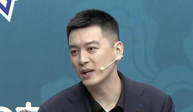 广厦主场失利,杨鸣打趣:我们有责任,半决赛给他们困难太少