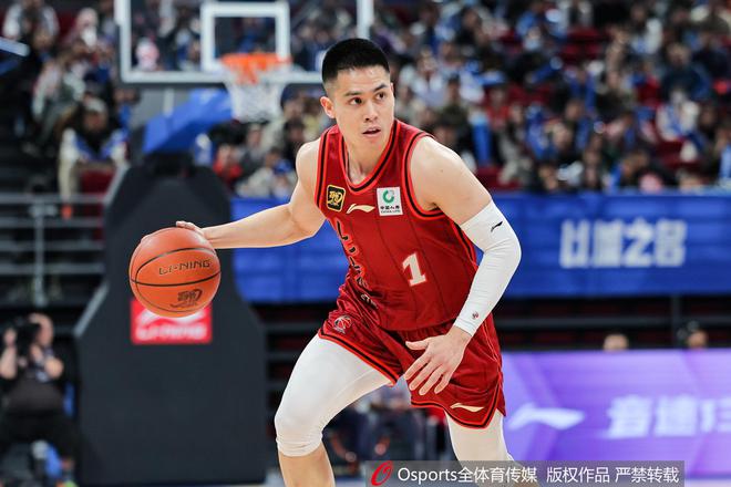 杨鸣:我们小球市很难跟国企竞争 没资金支持陈盈骏不来辽篮去北汽