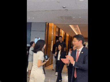 易建联公开露面!1年,等了整整1年……