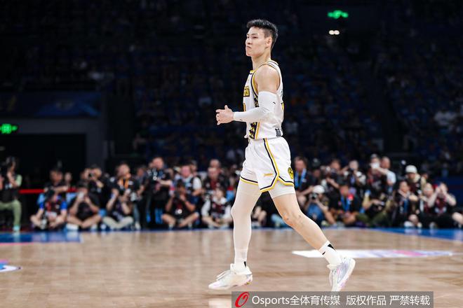 宝岛奇兵!林秉圣总决赛场均7.3分2板1助1.5断 命中率62.5%