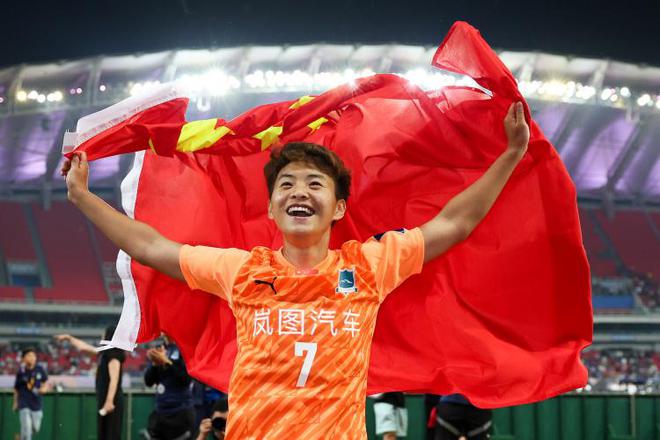 足球报:国内三冠+亚冠冠军,武汉女足成亚洲女足全满贯球队