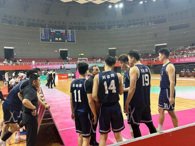 痛快!辽篮狂赢47分,喜提2连胜,张陈治锋26+15,赵维伦也爆发了