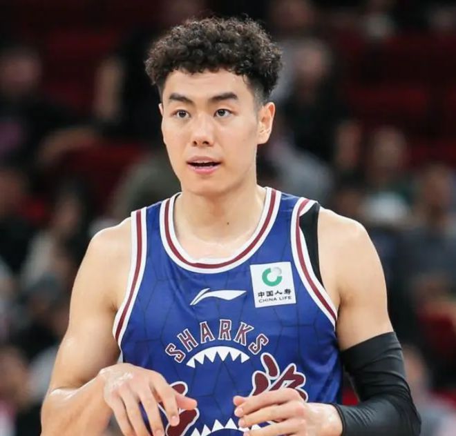 全运会上海70-78浙江 球员评价:4人良好,3人及格,2人崩盘