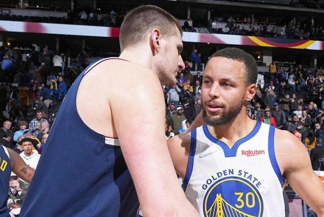 NBA总经理季前投票:库里最佳领袖&最强无球;约基奇球商最高