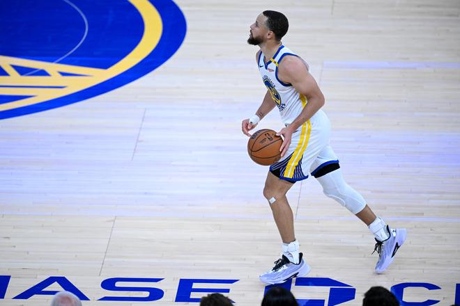 库里季后赛生涯总助攻超越库西 上升至NBA历史第18位