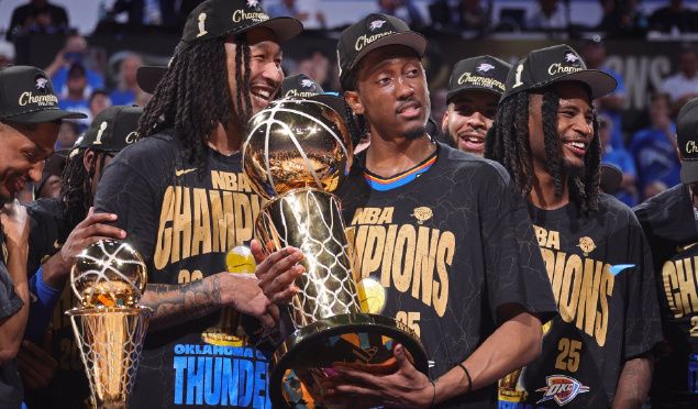 季后赛仅输1场夺冠有多难?NBA历史仅3次,强如72胜公牛都没做到