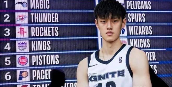 曾凡博和NBA篮网队签约,新赛季NBA将会出现中国德比