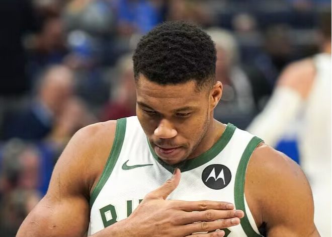 里弗斯:字母哥的数据都是顺其自然打出来,他不会刻意刷数据