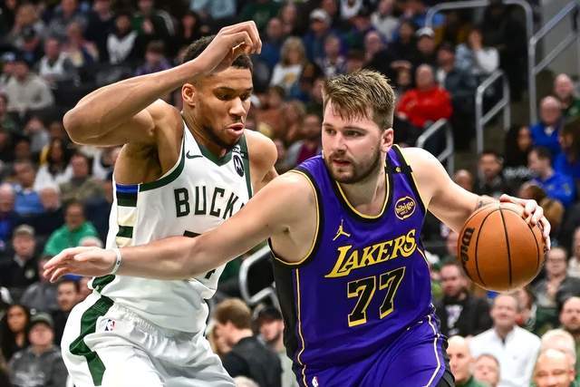 26岁NBA生涯对比:东契奇PK字母哥谁更出色?数据荣誉揭晓答案