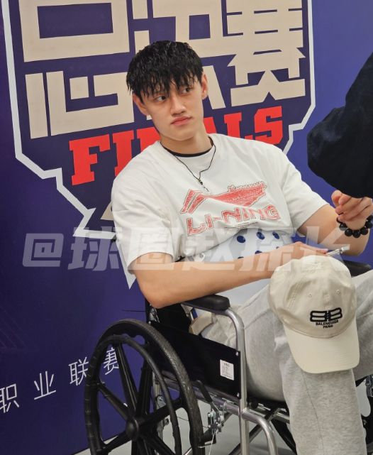 三巨头大爆发，广厦系列赛2-1领先！北京遭一波流揪出两输球罪人