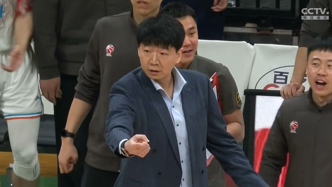 终于来了!山东男篮重新集结,仅7人到队,多位核心离队备战全运