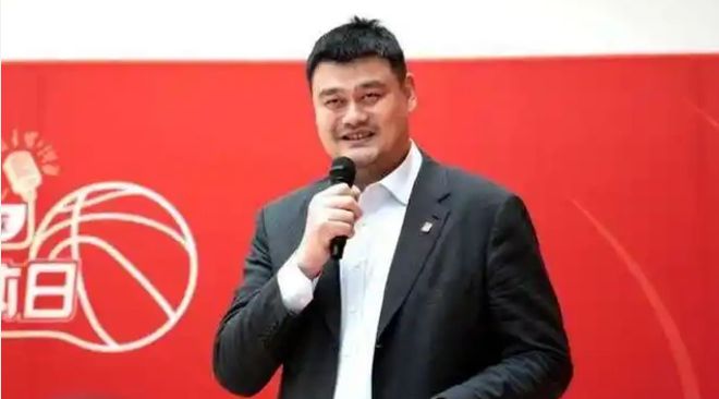 时隔8年,姚明正式上任,亮相北京新岗位,多年努力或最好回报