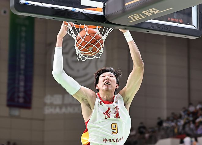 全运会男篮预赛周琦对阵辽疆京成焦点 他会新仇旧恨一起报吗