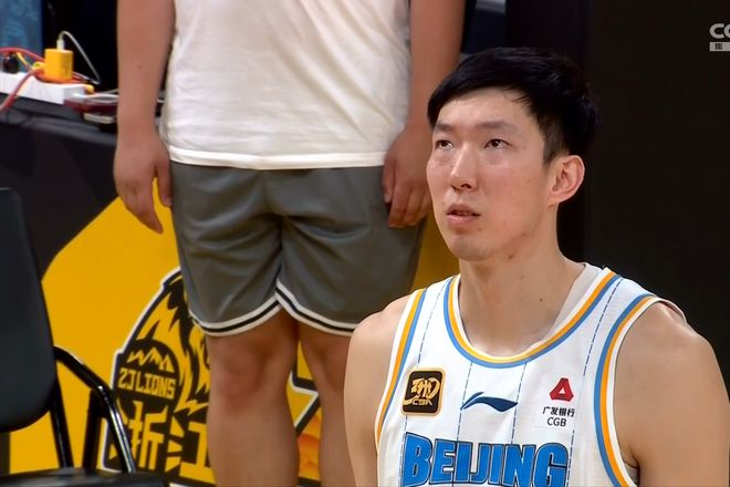 CBA总决赛:周琦两双4盖帽,杰曼复苏,胡金秋空砍27+14