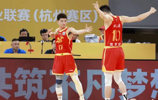 G5广厦92-94不敌北京 球员评价:2人满分,2人及格,5人低迷