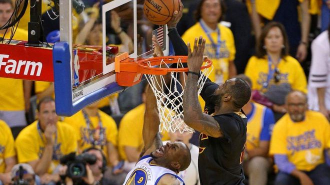 NBA史上的1比3落后大逆转!詹姆斯2016年带队领衔!