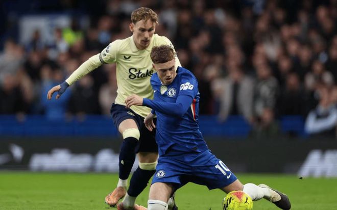 英超欧冠区乱战,这支球队成最大黑马