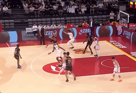 15中13!中国男篮首发核心!谢谢你,贺希宁!