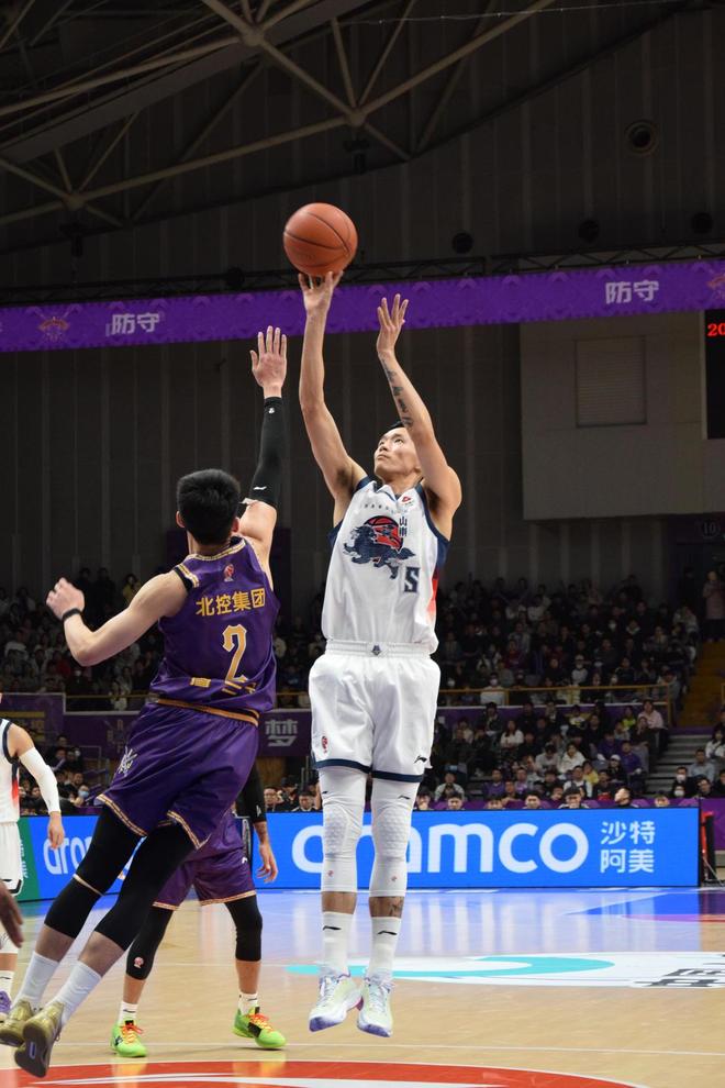 凯撒游故地，“猴哥”战旧主！高速男篮将战福建，恩怨情仇拉满