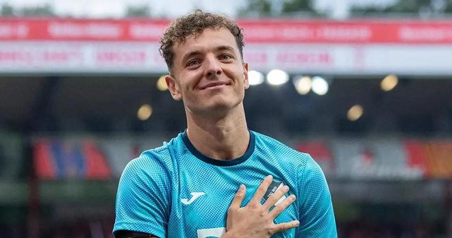 每体：巴萨已向霍芬海姆询问前锋阿斯拉尼的转会费