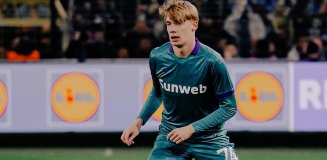 世体:多特、热刺和马竞等多支球队关注德卡特,拜仁愿出报价