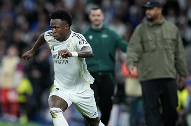 孔帕尼：维尼修斯应该保持他自己的风格，我完全支持他