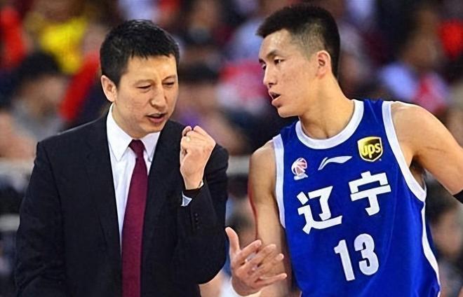 没想到他是郭艾伦亲叔，两次执教中国男篮，另一个侄子在NBL打球