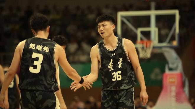 辽篮双加时苦战无功而返！队长贡献准三双尽力了，虽败犹荣！