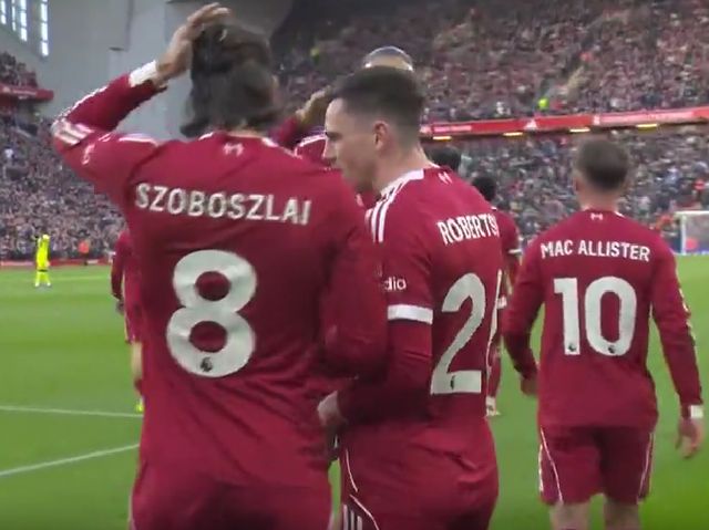 1-1！英超争4大变：利物浦爆冷+3强不胜，曼联2场恶战不输=进欧冠