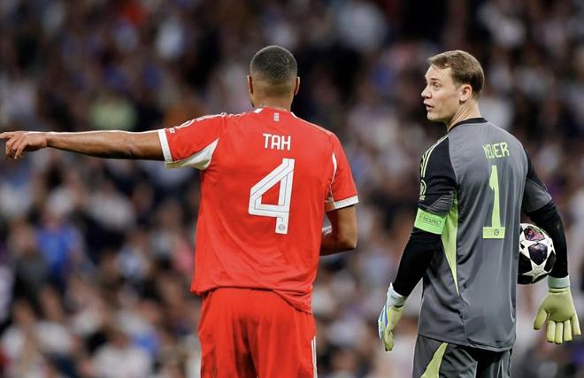 塔:诺伊尔的表现?对他来说,这就像在办公室里的普通一天