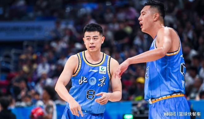 一场50分惨败让广东懵了？北京狂胜锁定第4：11冠王又要首轮游了