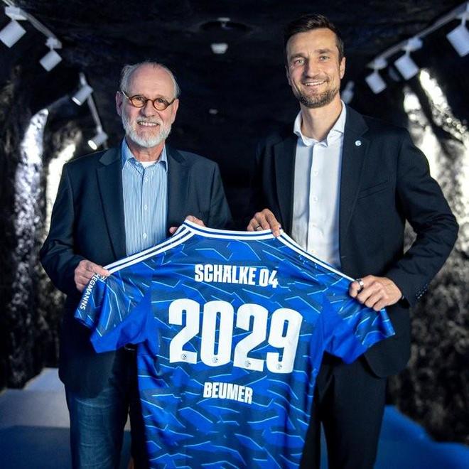 官方：物流设备公司BEUMER集团成为沙尔克04新的主赞助商