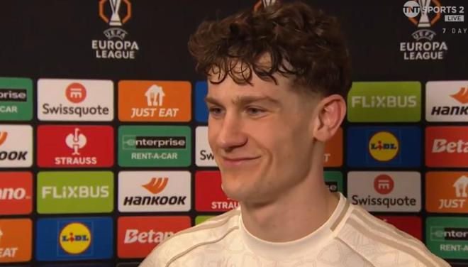 耶茨谈点球大战3-0胜出:队友们表现特别出色,我们都很高兴