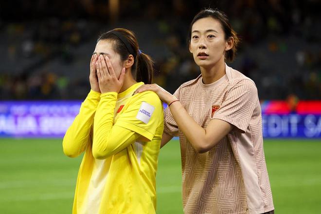 业余!27岁女足国门屡失误连丢4球 12天内从亚洲杯到亚冠连场梦游