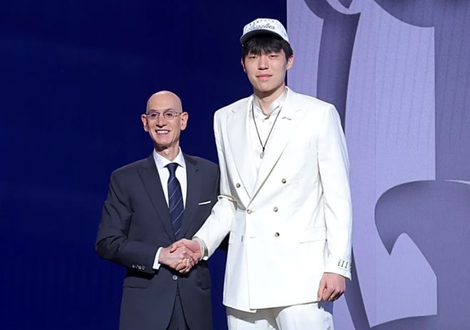 美媒重排2025年选秀：杨瀚森掉出首轮 弗拉格状元克努佩尔榜眼