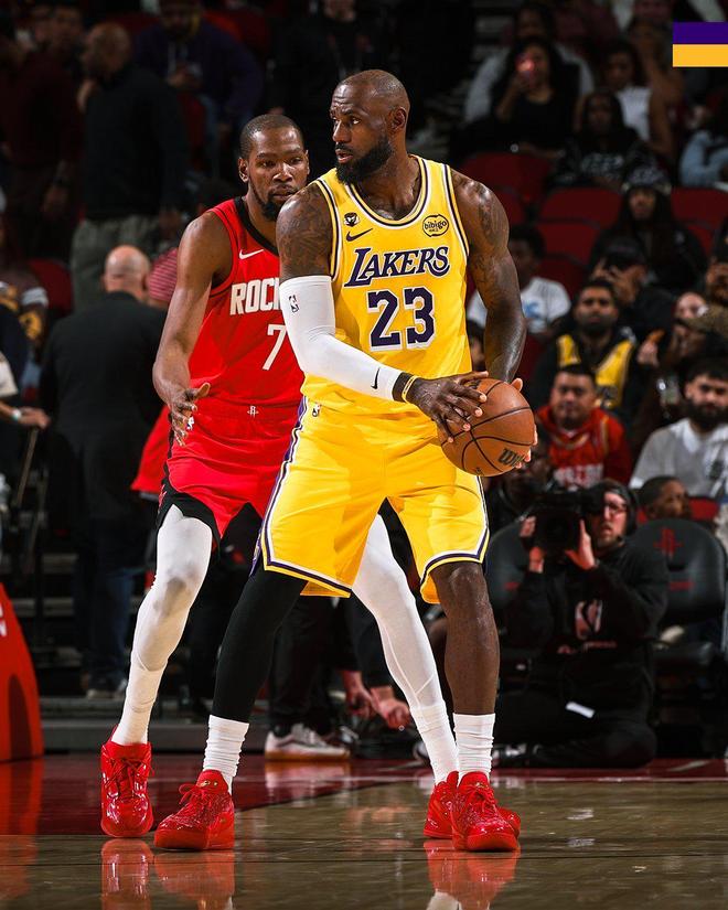 胜火箭豪取6连胜!谁还敢说詹姆斯伤害球队?湖人想争冠需激活1人
