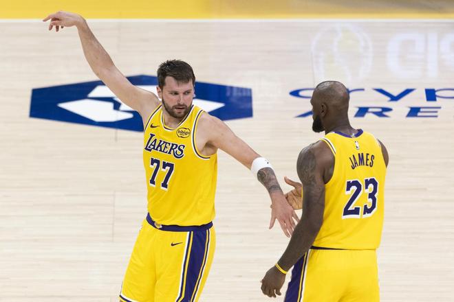 火湖对决!湖人记者支招:限制1人,可打乱火箭体系,静待东契奇